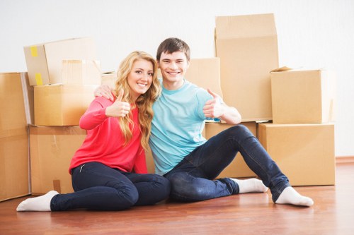 Choosing the right moving truck size in Canary Wharf