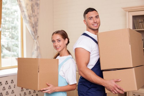 Flexible man with van service for residential and business moves in Canary Wharf